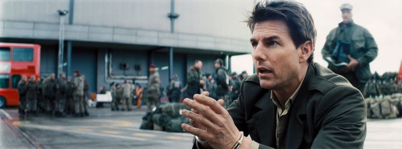 Edge of Tomorrow - Senza domani: Tom Cruise in una scena del film fantascientifico