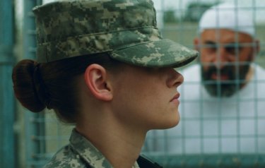 Camp X-Ray: la prima immagine di Kristen Stewart