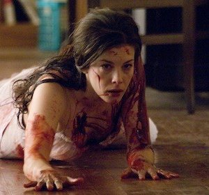 Jamie Marks Is Dead: Liv Tyler insanguinata