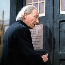Doctor Who: il primo Dottore William Hartnell in una scena