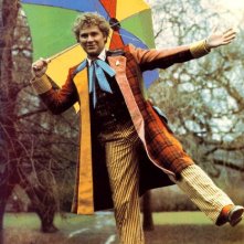 Doctor Who: una foto dl sesto Dottore Colin Baker