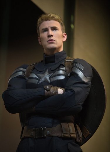 Captain America: The Winter Soldier: un primo piano di Chris Evans