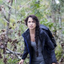Angry Games - La ragazza con l'uccello di fuoco: Maiara Walsh fa il verso alla Katniss di Jennifer Lawrence