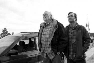 Nebraska: Will Forte e Bruce Dern in un momento del film