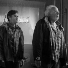 Nebraska: Will Forte e Bruce Dern in una scena