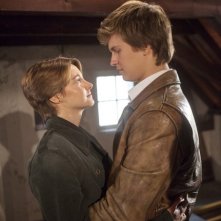 The Fault in Our Stars: un abbraccio tra Shailene Woodley e Ansel Elgort