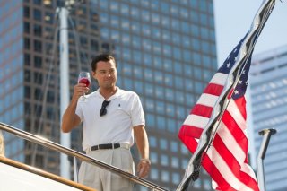 The Wolf of Wall Street: una suggestiva immagine di Leonardo DiCaprio tratta dal film