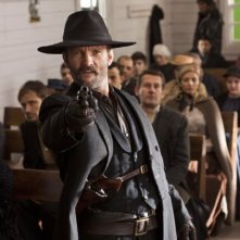 Hatfields & McCoys: Andrew Howard in una scena della miniserie