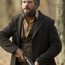 Hatfields & McCoys: Bill Paxton in una scena