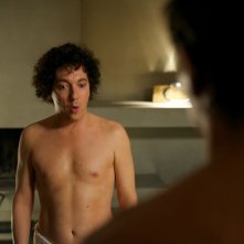Les garçons et Guillaume, à table: il regista e interprete del film Guillaume Gallienne in una buffa scena