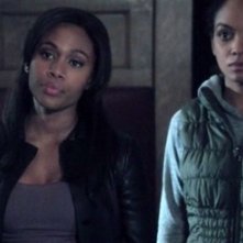 Lyndie Greenwood e Nicole Beharie in Vessel, 11esimo episodio di Sleepy Hollow