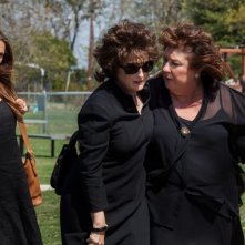Meryl Streep in una scena de I segreti di Osage County con Margo Martindale e Julia Roberts