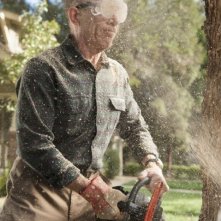 Growing Up Fisher: J.K. Simmons in una scena della nuova serie