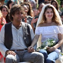 Una donna per amica: Laetitia Casta in una scena del film è in procinto di sposare Adriano Giannini