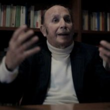 Solving: Francesco Alberoni, giornalista e sociologo, in una scena del documentario