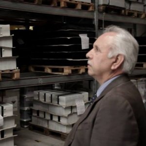 Solving: l'imprenditore Salvatore Mignano in una scena del film