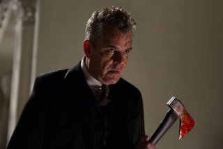 Danny Huston in Coven, terza stagione di American Horror Story, episodio 'Go to Hell'