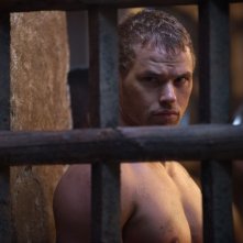 Hercules: La leggenda ha inizio - Kellan Lutz nei panni di Hercules dietro le sbarre