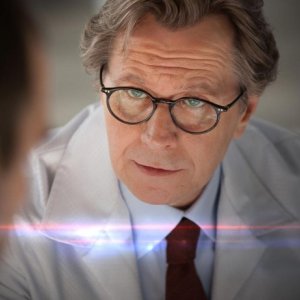 Robocop: Gary Oldman in una scena del film