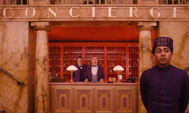 The Grand Budapest Hotel Ralph Fiennes E Tony Revolori Alla Reception 297663