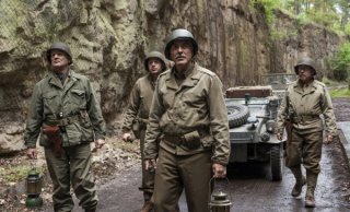 The Monuments Men: George Clooney, Bill Murray e Bobo Balaban in una scena del film