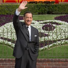 Saving Mr. Banks: Tom Hanks nel ruolo di Walt Disney in una scena del film