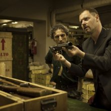 Smetto quando voglio: Pietro Sermonti e Valerio Aprea in una scena della commedia criminale