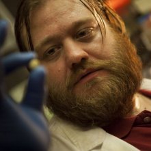 Smetto quando voglio: Stefano Fresi in una scena del film