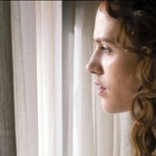 Storia d'inverno: Jessica Brown Findlay in un bel primo piano tratto dal film