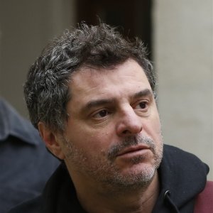 In the courtyard: il regista Pierre Salvadori in una foto promozionale