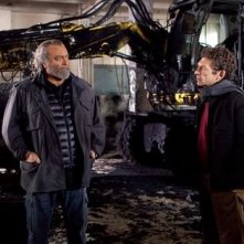 L'assalto: Diego Abatantuono e Ninni Bruschetta in una scena della fiction