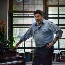 Love is strange: Alfred Molina in un momento del film