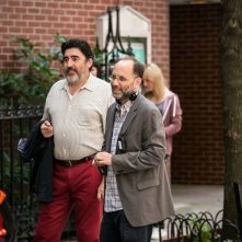 Love is strange: Alfred Molina sul set con il regista Ira Sachs