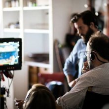 Love is strange: il regista Ira Sachs, di spalle, in una foto dal set