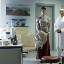 Kreuzweg - Le stazioni della fede: Lea van Acken con Franziska Weisz e Ramin Yazdani in una scena del film