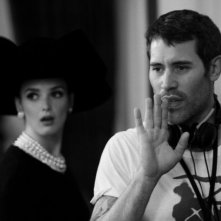 Yves Saint Laurent Charlotte Le Bon Con Il Regista Jalil Lespert Sul Set 298072