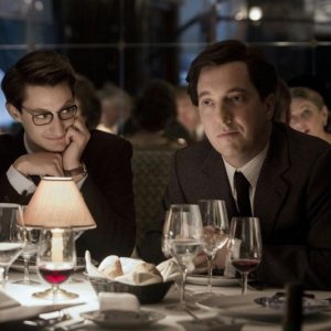 Yves Saint Laurent: Pierre Niney con Guillaume Gallienne in una scena del biopic