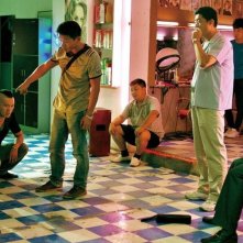 Black Coal, Thin Ice: Fan Liao in una scena insieme a Ailei Yu