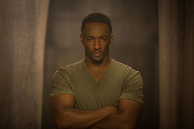 Captain America: The Winter Soldier: un preoccupato Anthony Mackie