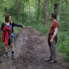 I you don't, I will: Emmanuelle Devos e Mathieu Amalric discutono nel bosco