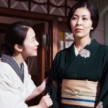 The Little House: Takako Matsu con Haru Kuroki in un momento del film