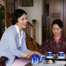 The Little House: Takako Matsu in una scena del film con Haru Kuroki