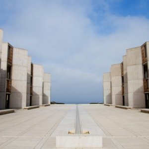 Cathedrals of Culture: una scena