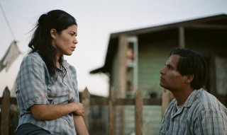 Cesar Chavez: Michael Pena e America Ferrera in una scena del film