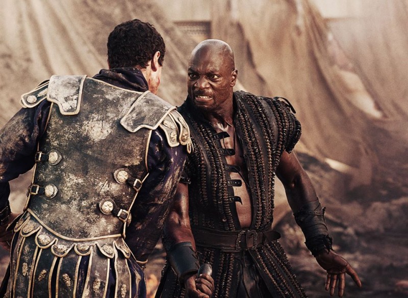 Pompeii: Adewale Akinnuoye-Agbaje in una scena del film