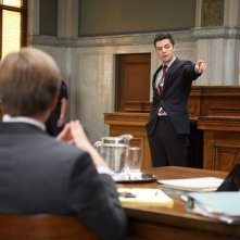 Un ragionevole dubbio: Dominic Cooper in tribunale in un momento del film