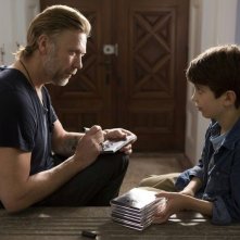 Someone You Love: Mikael Persbrandt e Sofus Rønnov in una tenera scena