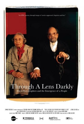 Through A Lens Darkly: Black Photographers and the Emergence of a People: la locandina del film