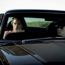 Drive Hard: John Cusack e Thomas Jane in macchina