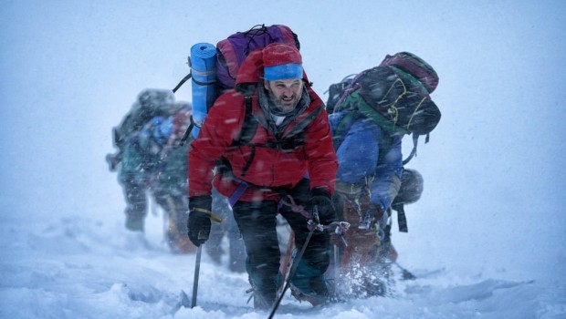 Everest: Jason Clarke nella prima immagine in Nepal